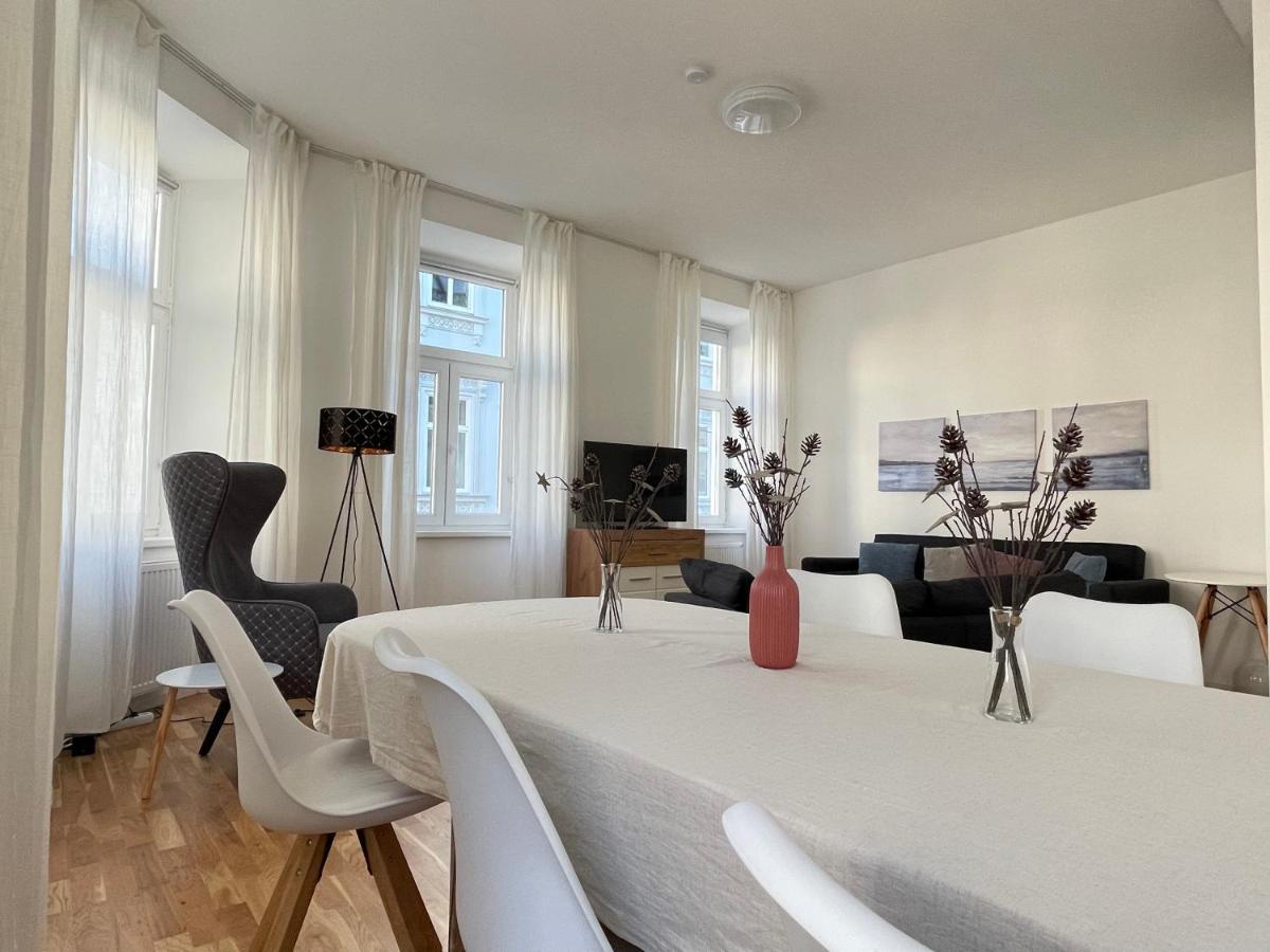 Big Apartment Wenen Buitenkant foto